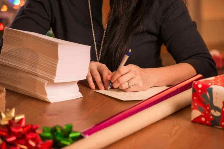 12 Card Signing Etiquette for Multiple Occasions