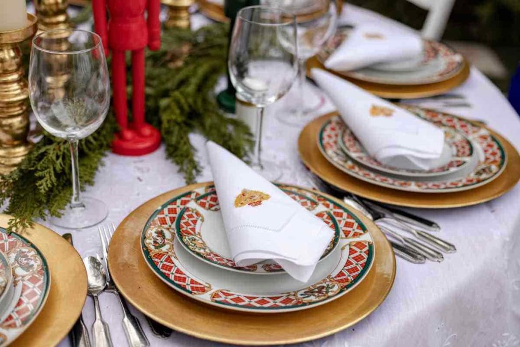 Informal Dinner Setting 8 Strategies Excellentetiquette