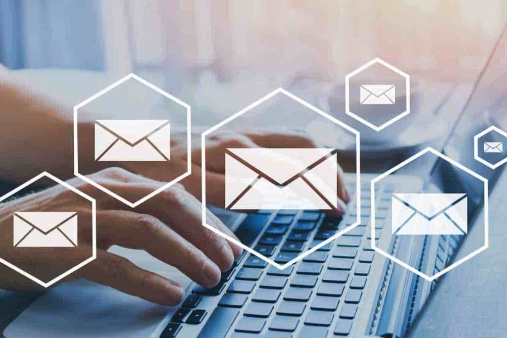 Business Email Etiquette: 10 Basic Rules