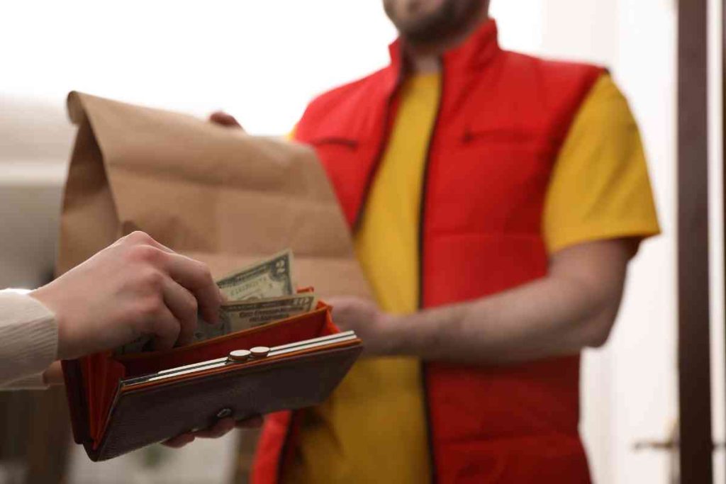 9-takeout-tipping-rules-excellentetiquette